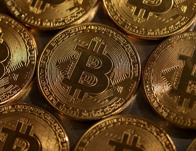 تحذير من تاجر أسطوري: البيتكوين قد ينخفض ​​دون 50,000 دولار إذا تم كسر هذه المستويات الرئيسية - اكتشف التفاصيل!