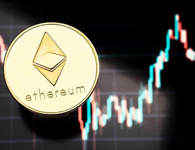 هل سيعيد اختبار الإيثيريوم (ETH) حاجز الـ 4000 دولار؟ محلل يتوقع زيادة ثلاثية!