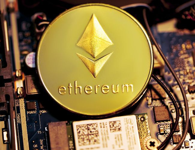 انعكاس مسار إيثريوم: هل يستطيع ثيران ETH إنقاذ الموقف؟