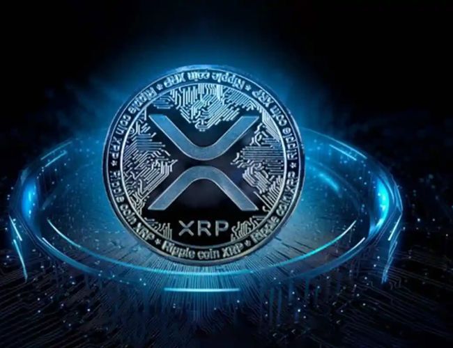 سعر XRP يواجه تراجعًا، بينما يدعم الاتجاه الصاعد بثبات