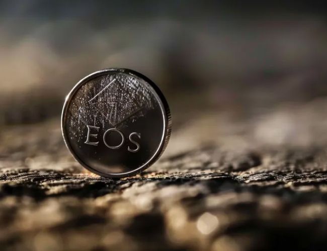 تفاعل مجتمع EOS بشكل إيجابي مع برنامج التخزين الجديد