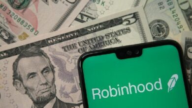 هل يمكن لـ Robinhood و Revolut تحقيق نجاح العملات المستقرة حيث فشلت PayPal؟ اكتشف الآن!