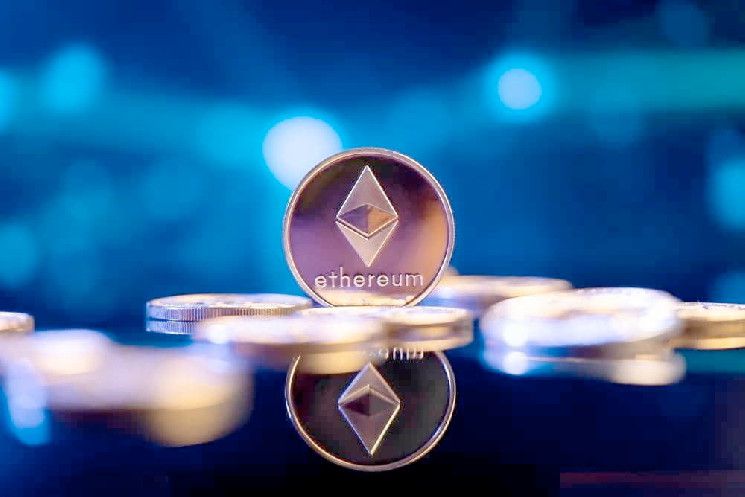 متداول ذكي بنسبة نجاح 100% يشتري ETH بقيمة 18.8 مليون دولار اليوم - اكتشف استراتيجيته الآن!