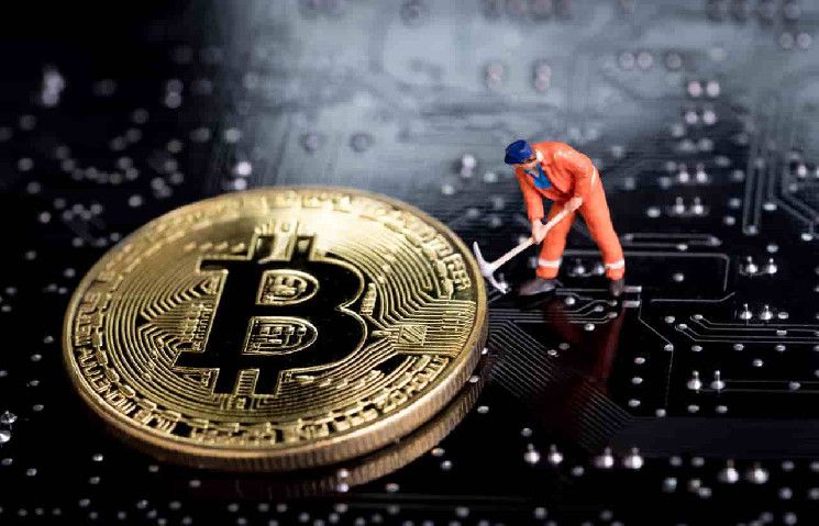 سهم تعدين البيتكوين يقفز بنسبة 300% في يوم واحد - اكتشف التفاصيل الآن!