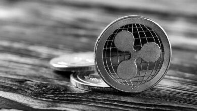 سعر XRP يرتفع إلى 1.21 دولار وسط أخبار عاجلة عن استقالة رئيس SEC - اكتشف التفاصيل!