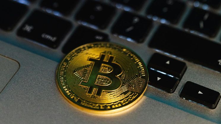 توقعات بريستو: هل يصل سعر البيتكوين إلى 210,000 دولار في 2025؟ اقرأ الآن!