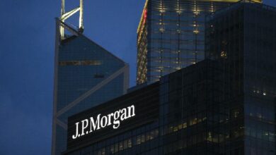 عمال تعدين البيتكوين والشركات العامة في سوق العملات الرقمية يتفوقون على السوق: اكتشف تقرير JP Morgan