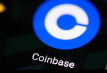 "روزنبلات توصي بشراء أسهم Coinbase مع نمو Stablecoin الذي يعوض تراجع التداول – اكتشف التفاصيل الآن!"