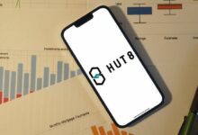 "جذب: Hut 8 تسجل إيرادات مشفرة بقيمة 80.7 مليون دولار واحتياطي بيتكوين يرتفع إلى 10,171 BTC"