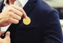 أكبر 10 شركات عامة تمتلك محافظ بيتكوين ضخمة – اكتشفها الآن!